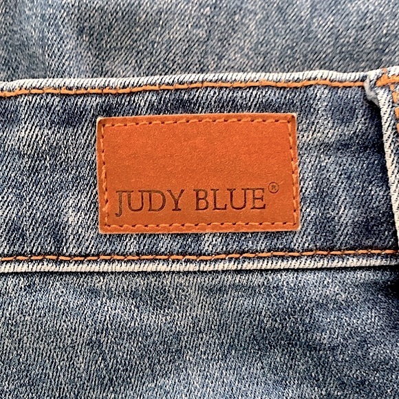 Judy Blue Destructed Skinny Fit Jean - Picture 12 of 16